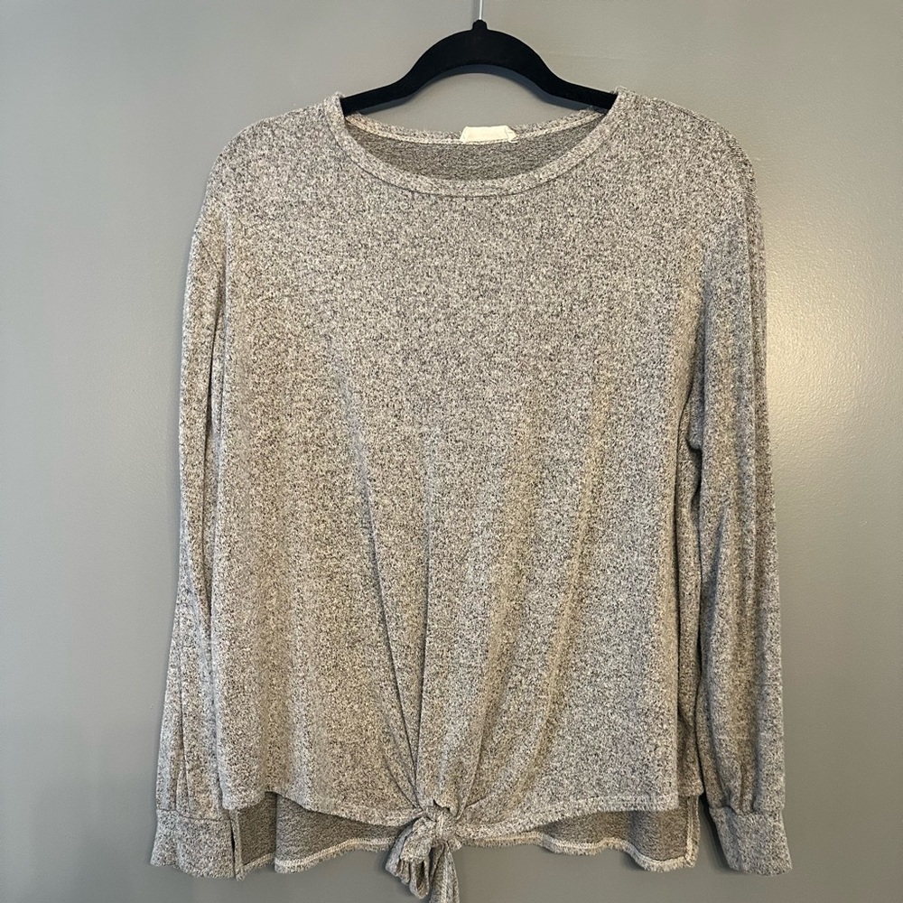 Gray Women's Knotted Top